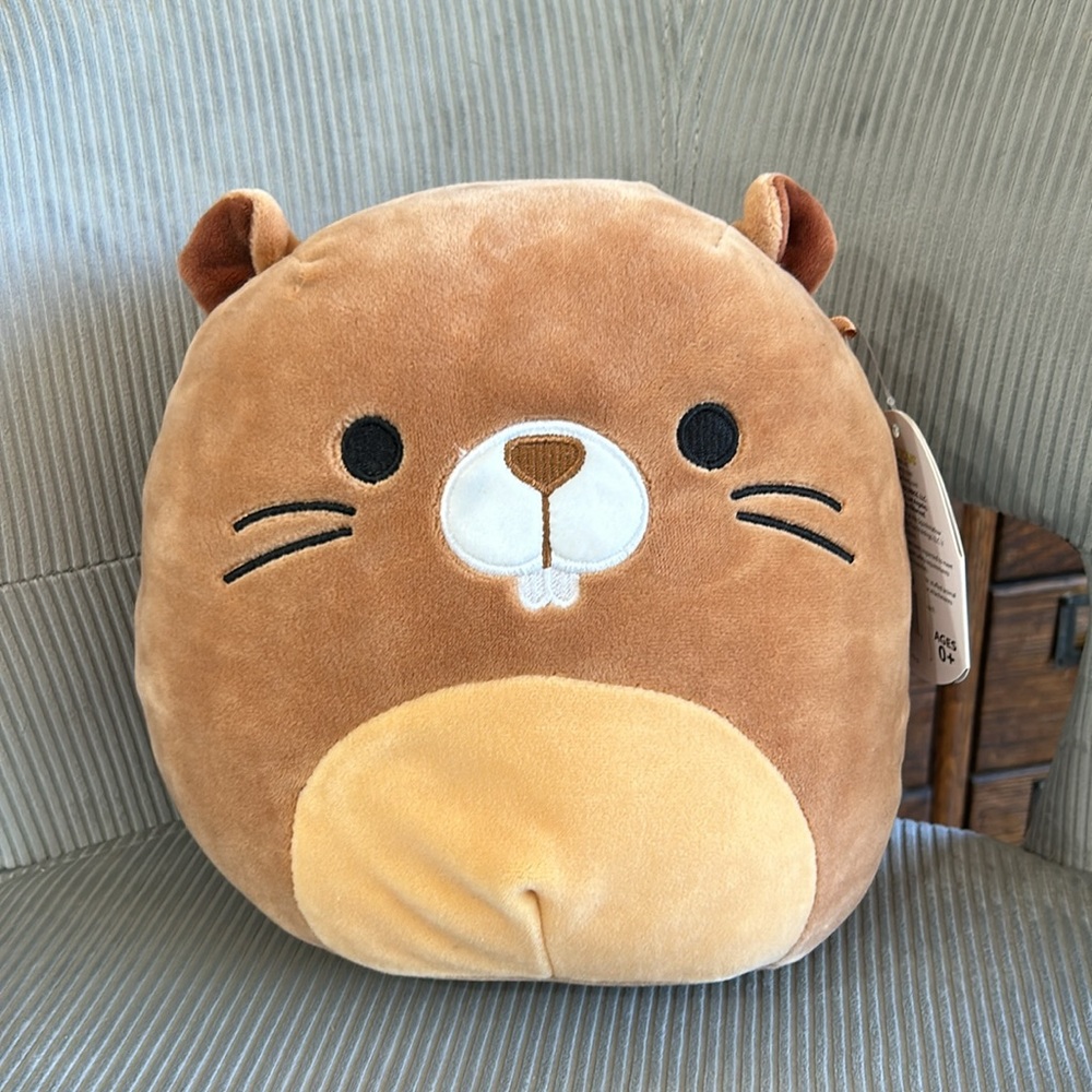 NWT Chip the Beaver 8 inch Squishmallow